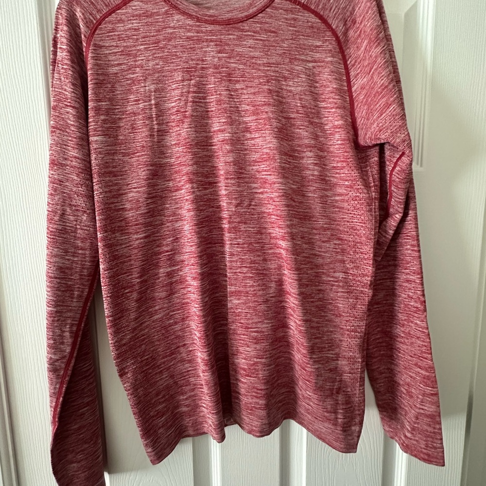 NWOT Lululemon Athletica Heathered Red Top